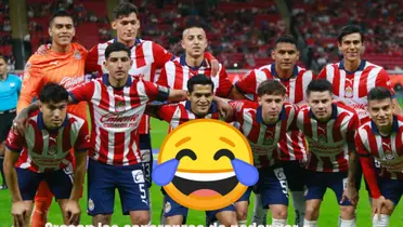 Chivas foto oficial antes de un equipo 2024 y emoji de risa/La Máquina Celeste
