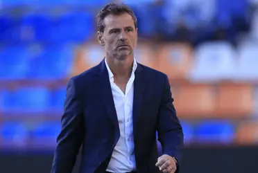 Diego Cocca, en la última semana ha perdido fuerza como técnico de Cruz Azul, parece que la baraja es grande y aún se tienen muchas dudas de quién será el manda más.