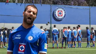 Emanuel Villa traicionó a Cruz Azul yéndose a los Tigres donde no le fue bien