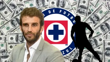 Iván Alonso de fondo el escudo de Cruz Azul, jugador oculto y dólares/La Máquina Celeste