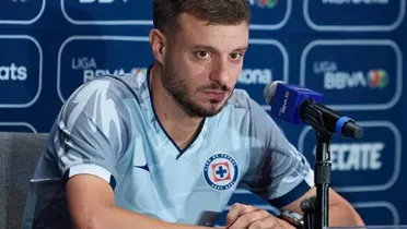 Martín Anselmi en conferencia con Cruz Azul (Fuente: Excelsior)