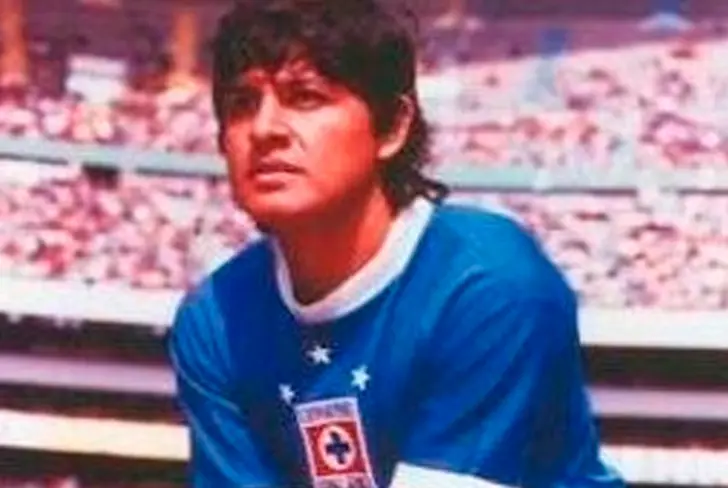 Fernando Bustos - Cruz Azul