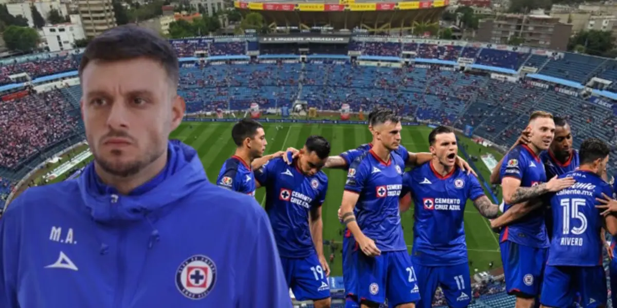 Anselmi con el equipo de Cruz Azul en el Estadio Azul