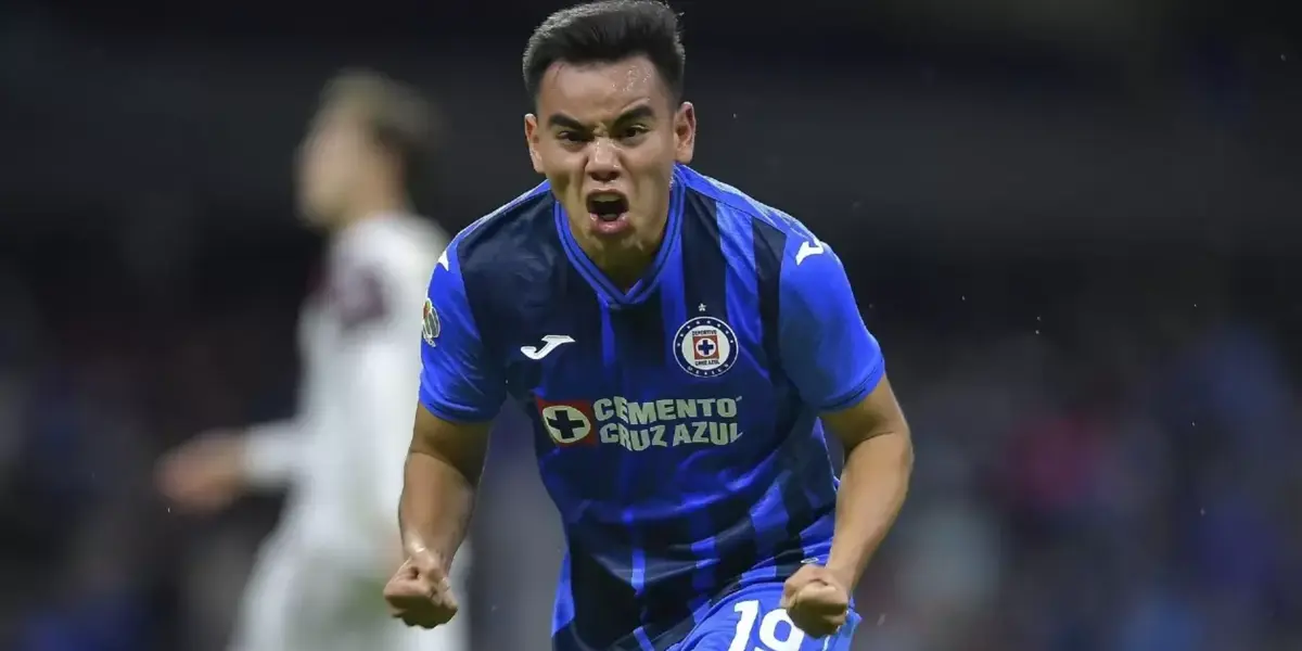 Carlos Rodríguez con Cruz Azul (Fuente: Antena 2)