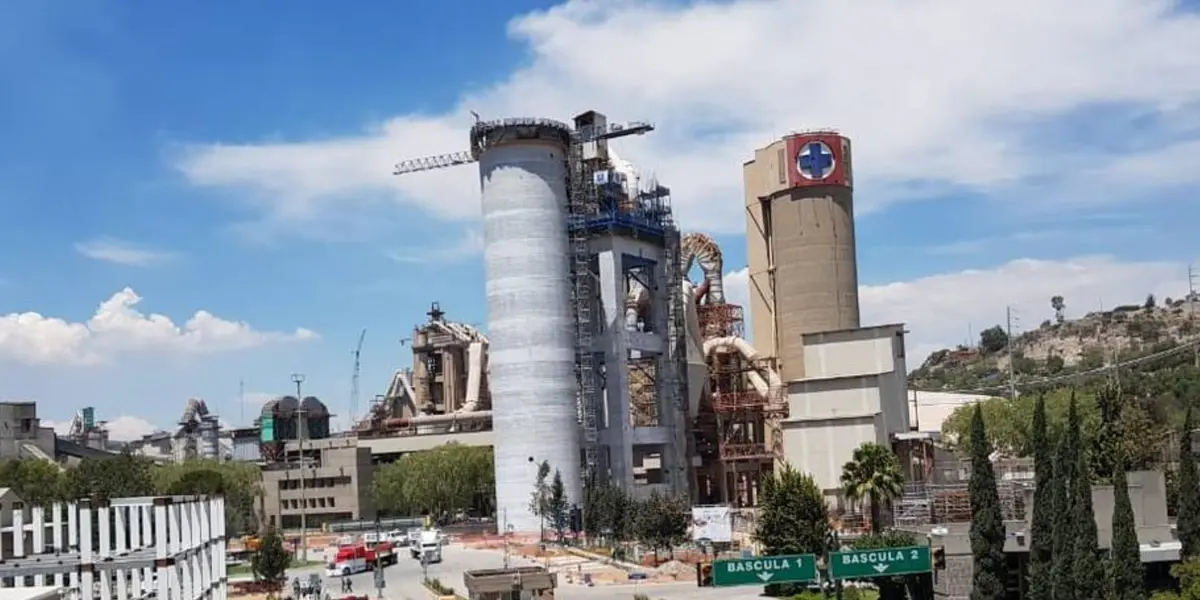 Durante la madrugada trataron de tomar las instalaciones de la Cementera Cruz Azul