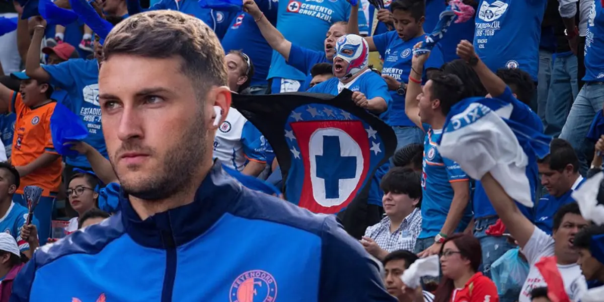 Santiago Giménez y la afición de Cruz Azul/La Máquina Celeste