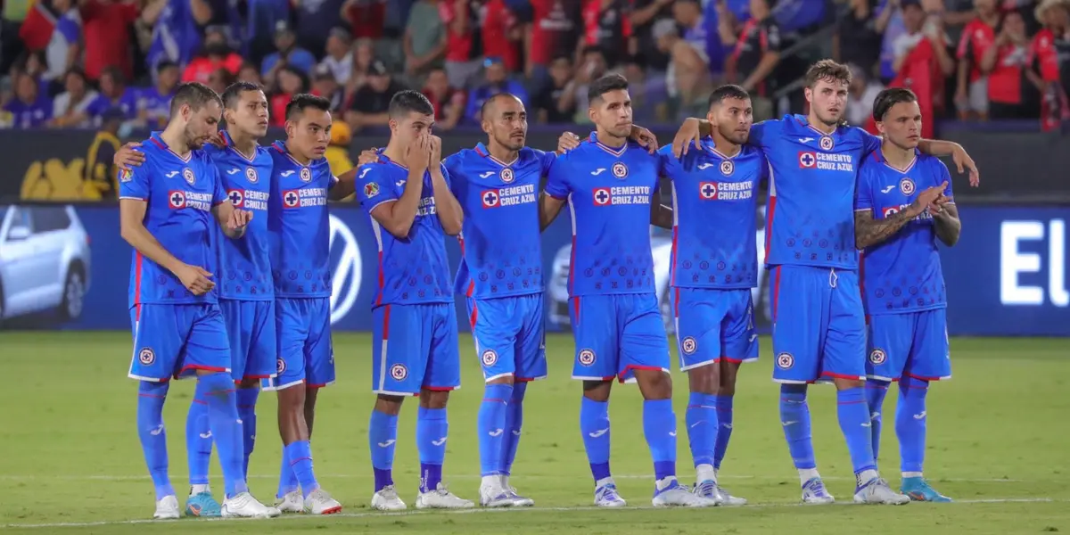 Sorpresa en la alineación de Cruz Azul frente a los Tigres en la jornada 1